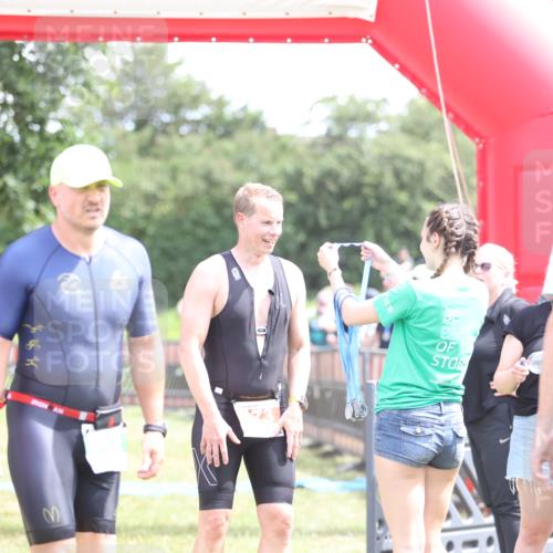 21.06.2026 - 29. Vierlanden-Triathlon Andreas Tolksdorf http://msf.ph/oto/9890768 21.06.2026 13:09:01 Ziel 173, 173 meine-sportfotos.de