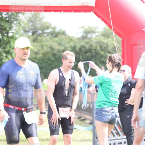 21.06.2026 - 29. Vierlanden-Triathlon Andreas Tolksdorf http://msf.ph/oto/9890770 21.06.2026 13:09:01 Ziel 173, 173 meine-sportfotos.de