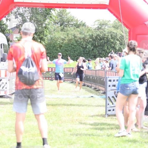 21.06.2026 - 29. Vierlanden-Triathlon Andreas Tolksdorf http://msf.ph/oto/9890785 21.06.2026 13:09:56 Ziel 67, 140, 764, 814, 898, 67, 140, 764, 814, 898 meine-sportfotos.de