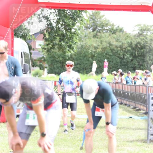 21.06.2026 - 29. Vierlanden-Triathlon Andreas Tolksdorf http://msf.ph/oto/9890797 21.06.2026 13:10:18 Ziel 703, 805, 703, 805 meine-sportfotos.de