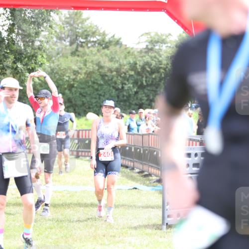 21.06.2026 - 29. Vierlanden-Triathlon Andreas Tolksdorf http://msf.ph/oto/9890800 21.06.2026 13:10:32 Ziel 46, 191, 240, 703, 46, 191, 240, 703 meine-sportfotos.de