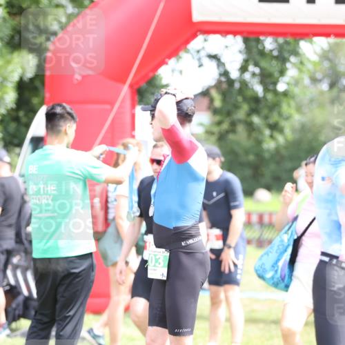 21.06.2026 - 29. Vierlanden-Triathlon Andreas Tolksdorf http://msf.ph/oto/9890813 21.06.2026 13:10:41 Ziel 186, 699, 186, 699 meine-sportfotos.de