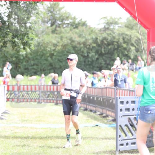 21.06.2026 - 29. Vierlanden-Triathlon Andreas Tolksdorf http://msf.ph/oto/9890831 21.06.2026 13:11:01 Ziel 154, 154 meine-sportfotos.de