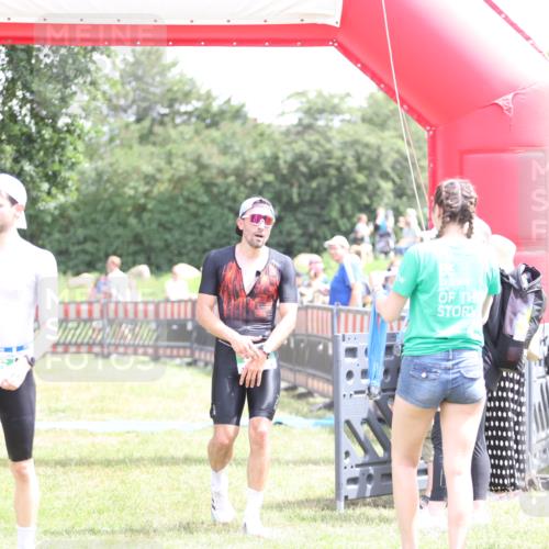 21.06.2026 - 29. Vierlanden-Triathlon Andreas Tolksdorf http://msf.ph/oto/9890867 21.06.2026 13:12:19 Ziel 660, 660 meine-sportfotos.de