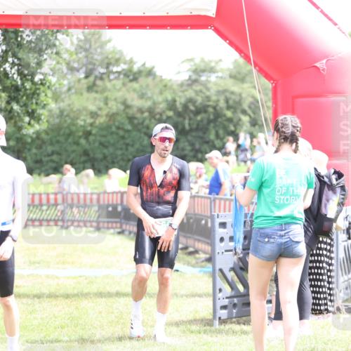 21.06.2026 - 29. Vierlanden-Triathlon Andreas Tolksdorf http://msf.ph/oto/9890869 21.06.2026 13:12:20 Ziel 660, 660 meine-sportfotos.de