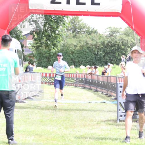 21.06.2026 - 29. Vierlanden-Triathlon Andreas Tolksdorf http://msf.ph/oto/9890882 21.06.2026 13:13:28 Ziel 733, 785, 733, 785 meine-sportfotos.de