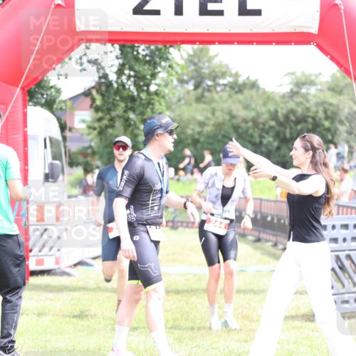 21.06.2026 - 29. Vierlanden-Triathlon Andreas Tolksdorf http://msf.ph/oto/9890935 21.06.2026 13:14:18 Ziel 29, 244, 29, 244 meine-sportfotos.de