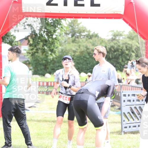 21.06.2026 - 29. Vierlanden-Triathlon Andreas Tolksdorf http://msf.ph/oto/9890945 21.06.2026 13:14:28 Ziel  meine-sportfotos.de
