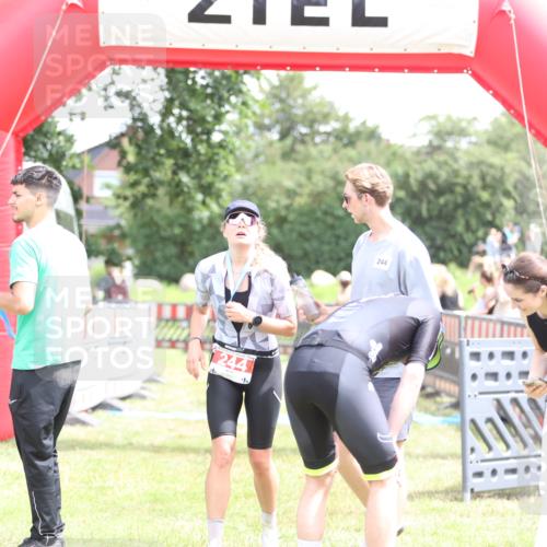 21.06.2026 - 29. Vierlanden-Triathlon Andreas Tolksdorf http://msf.ph/oto/9890951 21.06.2026 13:14:29 Ziel  meine-sportfotos.de