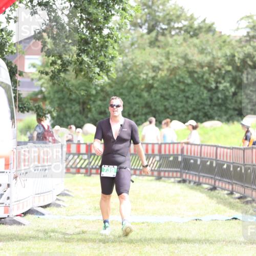 21.06.2026 - 29. Vierlanden-Triathlon Andreas Tolksdorf http://msf.ph/oto/9890960 21.06.2026 13:14:50 Ziel 739, 739 meine-sportfotos.de