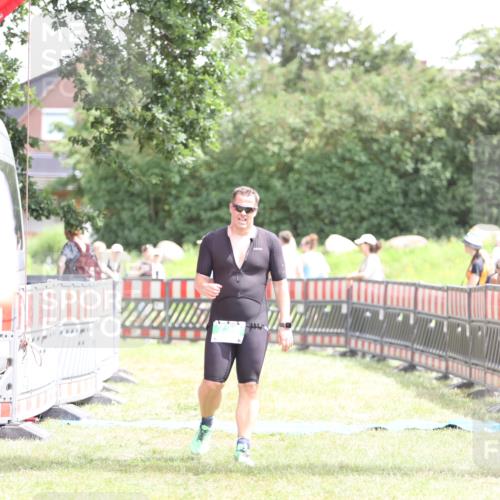 21.06.2026 - 29. Vierlanden-Triathlon Andreas Tolksdorf http://msf.ph/oto/9890964 21.06.2026 13:14:51 Ziel 739, 739 meine-sportfotos.de