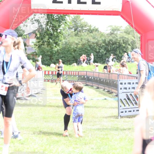 21.06.2026 - 29. Vierlanden-Triathlon Andreas Tolksdorf http://msf.ph/oto/9890982 21.06.2026 13:15:32 Ziel 8, 159, 8, 159 meine-sportfotos.de