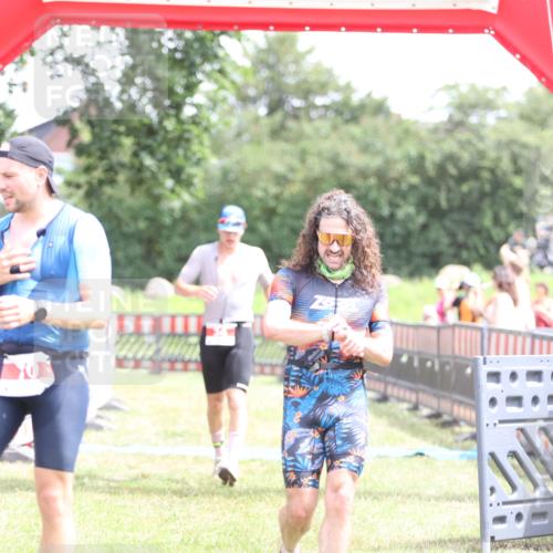 21.06.2026 - 29. Vierlanden-Triathlon Andreas Tolksdorf http://msf.ph/oto/9891041 21.06.2026 13:16:32 Ziel 34, 131, 657, 34, 131, 657 meine-sportfotos.de