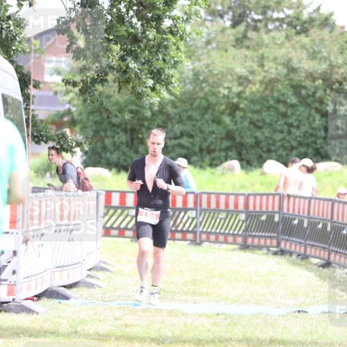 21.06.2026 - 29. Vierlanden-Triathlon Andreas Tolksdorf http://msf.ph/oto/9891045 21.06.2026 13:16:48 Ziel 151, 166, 743, 151, 166, 743 meine-sportfotos.de