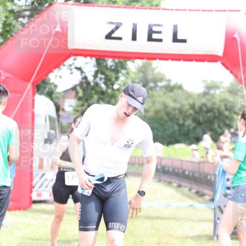 21.06.2026 - 29. Vierlanden-Triathlon Andreas Tolksdorf http://msf.ph/oto/9891068 21.06.2026 13:17:24 Ziel 7, 130, 160, 7, 130, 160 meine-sportfotos.de