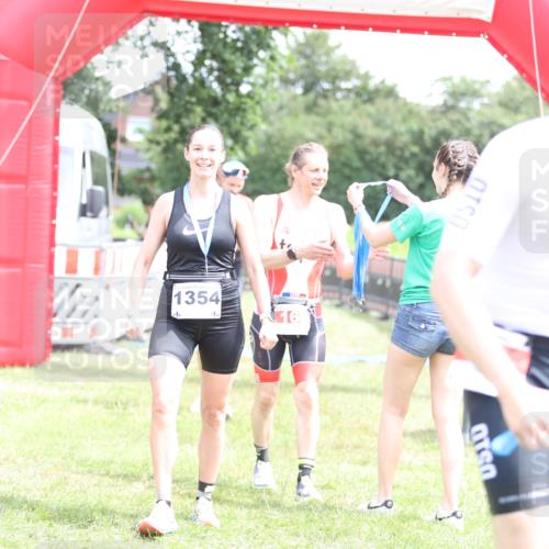 21.06.2026 - 29. Vierlanden-Triathlon Andreas Tolksdorf http://msf.ph/oto/9891074 21.06.2026 13:17:25 Ziel 130, 160, 130, 160 meine-sportfotos.de