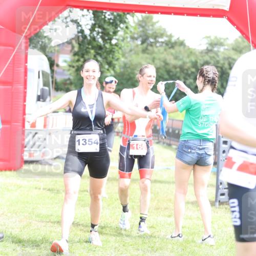 21.06.2026 - 29. Vierlanden-Triathlon Andreas Tolksdorf http://msf.ph/oto/9891075 21.06.2026 13:17:25 Ziel 130, 160, 130, 160 meine-sportfotos.de