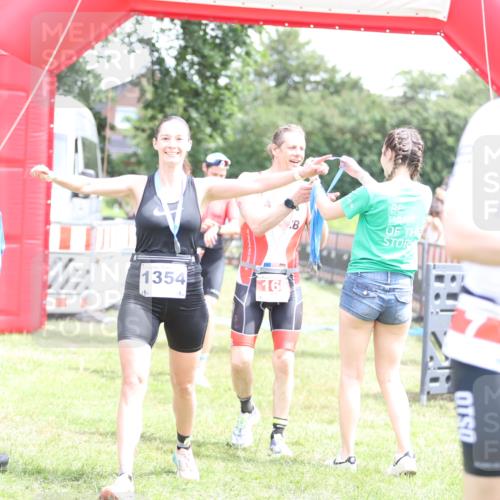 21.06.2026 - 29. Vierlanden-Triathlon Andreas Tolksdorf http://msf.ph/oto/9891076 21.06.2026 13:17:25 Ziel 130, 160, 130, 160 meine-sportfotos.de