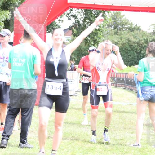 21.06.2026 - 29. Vierlanden-Triathlon Andreas Tolksdorf http://msf.ph/oto/9891080 21.06.2026 13:17:26 Ziel 130, 160, 130, 160 meine-sportfotos.de