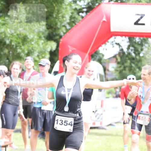 21.06.2026 - 29. Vierlanden-Triathlon Andreas Tolksdorf http://msf.ph/oto/9891084 21.06.2026 13:17:27 Ziel 130, 130 meine-sportfotos.de