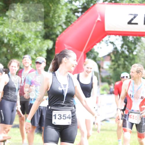 21.06.2026 - 29. Vierlanden-Triathlon Andreas Tolksdorf http://msf.ph/oto/9891086 21.06.2026 13:17:27 Ziel 130, 130 meine-sportfotos.de