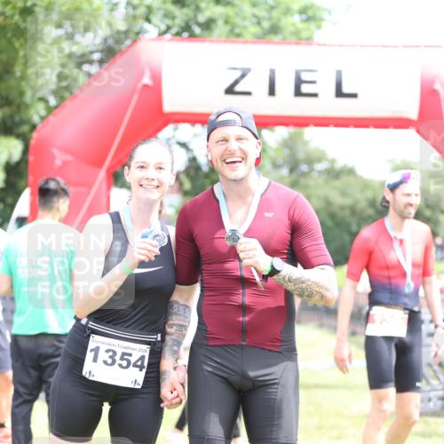 21.06.2026 - 29. Vierlanden-Triathlon Andreas Tolksdorf http://msf.ph/oto/9891095 21.06.2026 13:17:37 Ziel 253, 744, 253, 744 meine-sportfotos.de