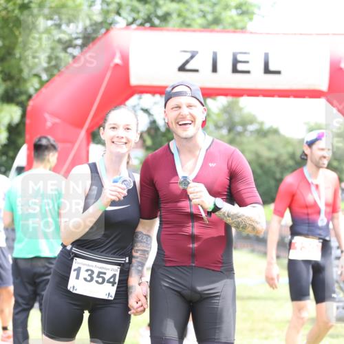 21.06.2026 - 29. Vierlanden-Triathlon Andreas Tolksdorf http://msf.ph/oto/9891096 21.06.2026 13:17:37 Ziel 253, 744, 253, 744 meine-sportfotos.de