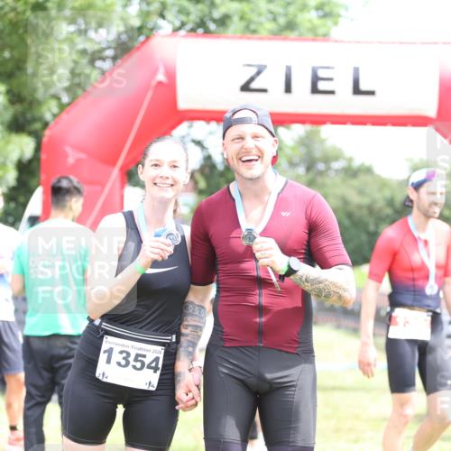 21.06.2026 - 29. Vierlanden-Triathlon Andreas Tolksdorf http://msf.ph/oto/9891097 21.06.2026 13:17:37 Ziel 253, 744, 253, 744 meine-sportfotos.de