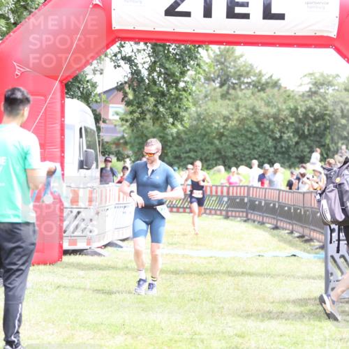 21.06.2026 - 29. Vierlanden-Triathlon Andreas Tolksdorf http://msf.ph/oto/9891107 21.06.2026 13:17:45 Ziel 253, 696, 744, 253, 696, 744 meine-sportfotos.de
