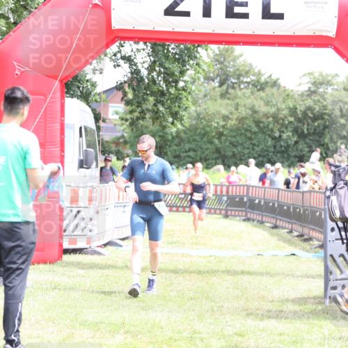 21.06.2026 - 29. Vierlanden-Triathlon Andreas Tolksdorf http://msf.ph/oto/9891109 21.06.2026 13:17:45 Ziel 253, 696, 744, 253, 696, 744 meine-sportfotos.de