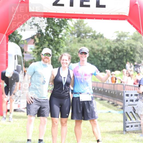 21.06.2026 - 29. Vierlanden-Triathlon Andreas Tolksdorf http://msf.ph/oto/9891128 21.06.2026 13:18:01 Ziel 50, 659, 50, 659 meine-sportfotos.de