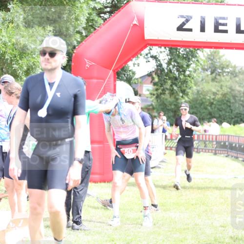 21.06.2026 - 29. Vierlanden-Triathlon Andreas Tolksdorf http://msf.ph/oto/9891142 21.06.2026 13:18:12 Ziel 659, 742, 798, 659, 742, 798 meine-sportfotos.de