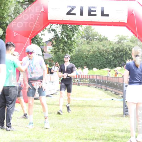 21.06.2026 - 29. Vierlanden-Triathlon Andreas Tolksdorf http://msf.ph/oto/9891143 21.06.2026 13:18:12 Ziel 659, 742, 798, 659, 742, 798 meine-sportfotos.de