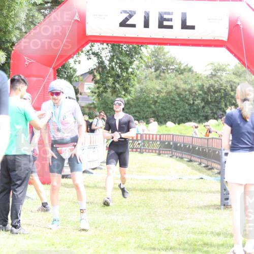 21.06.2026 - 29. Vierlanden-Triathlon Andreas Tolksdorf http://msf.ph/oto/9891144 21.06.2026 13:18:12 Ziel 659, 742, 798, 659, 742, 798 meine-sportfotos.de