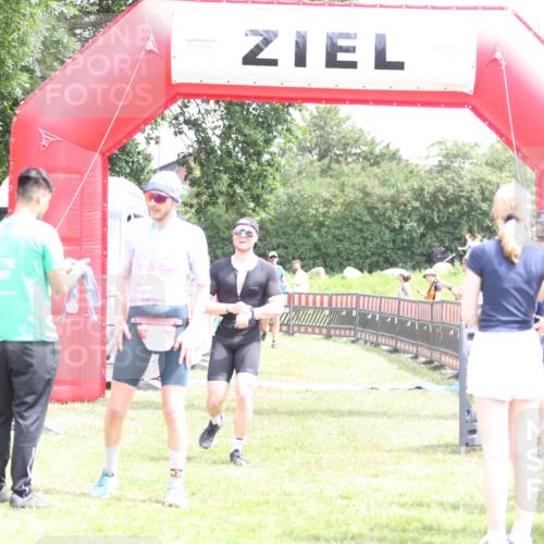21.06.2026 - 29. Vierlanden-Triathlon Andreas Tolksdorf http://msf.ph/oto/9891151 21.06.2026 13:18:13 Ziel 659, 742, 798, 659, 742, 798 meine-sportfotos.de