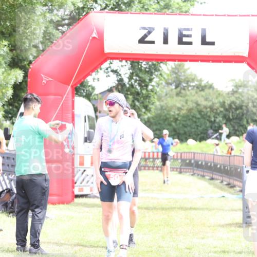 21.06.2026 - 29. Vierlanden-Triathlon Andreas Tolksdorf http://msf.ph/oto/9891152 21.06.2026 13:18:14 Ziel 659, 742, 798, 659, 742, 798 meine-sportfotos.de