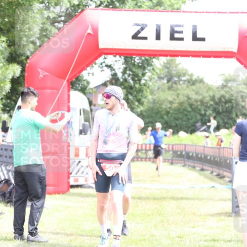 21.06.2026 - 29. Vierlanden-Triathlon Andreas Tolksdorf http://msf.ph/oto/9891154 21.06.2026 13:18:14 Ziel 659, 742, 798, 659, 742, 798 meine-sportfotos.de