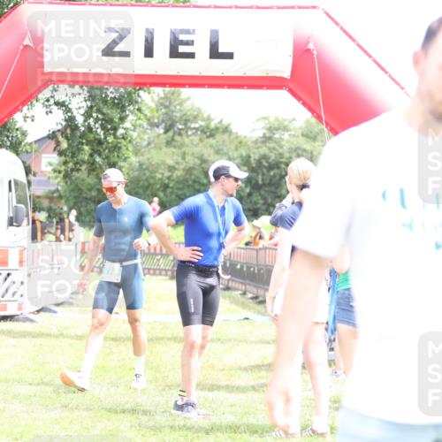 21.06.2026 - 29. Vierlanden-Triathlon Andreas Tolksdorf http://msf.ph/oto/9891156 21.06.2026 13:18:27 Ziel 715, 773, 798, 715, 773, 798 meine-sportfotos.de