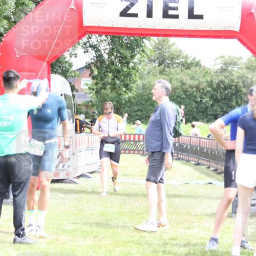 21.06.2026 - 29. Vierlanden-Triathlon Andreas Tolksdorf http://msf.ph/oto/9891161 21.06.2026 13:18:29 Ziel 715, 773, 715, 773 meine-sportfotos.de