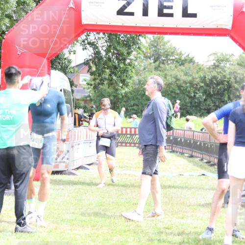 21.06.2026 - 29. Vierlanden-Triathlon Andreas Tolksdorf http://msf.ph/oto/9891162 21.06.2026 13:18:29 Ziel 715, 773, 715, 773 meine-sportfotos.de