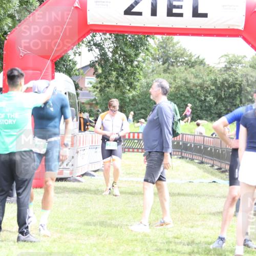 21.06.2026 - 29. Vierlanden-Triathlon Andreas Tolksdorf http://msf.ph/oto/9891164 21.06.2026 13:18:29 Ziel 715, 773, 715, 773 meine-sportfotos.de