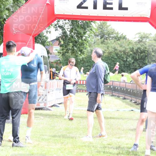 21.06.2026 - 29. Vierlanden-Triathlon Andreas Tolksdorf http://msf.ph/oto/9891165 21.06.2026 13:18:29 Ziel 715, 773, 715, 773 meine-sportfotos.de