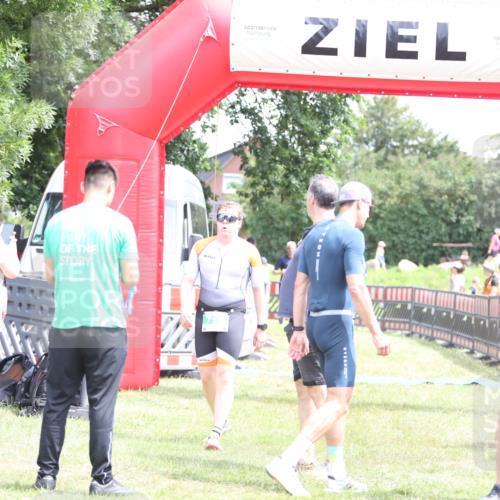 21.06.2026 - 29. Vierlanden-Triathlon Andreas Tolksdorf http://msf.ph/oto/9891166 21.06.2026 13:18:32 Ziel 715, 773, 715, 773 meine-sportfotos.de