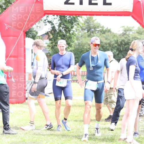 21.06.2026 - 29. Vierlanden-Triathlon Andreas Tolksdorf http://msf.ph/oto/9891179 21.06.2026 13:18:38 Ziel 773, 773 meine-sportfotos.de