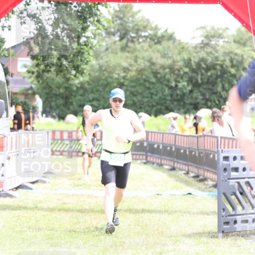 21.06.2026 - 29. Vierlanden-Triathlon Andreas Tolksdorf http://msf.ph/oto/9891187 21.06.2026 13:18:52 Ziel 179, 688, 179, 688 meine-sportfotos.de