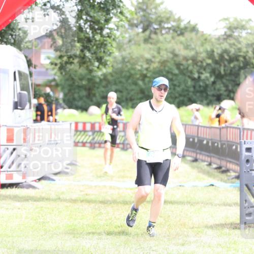 21.06.2026 - 29. Vierlanden-Triathlon Andreas Tolksdorf http://msf.ph/oto/9891189 21.06.2026 13:18:52 Ziel 179, 688, 179, 688 meine-sportfotos.de
