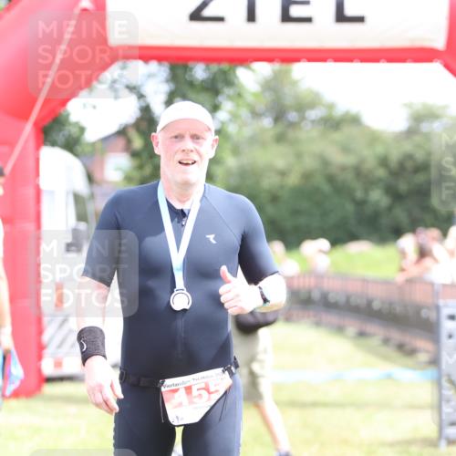 21.06.2026 - 29. Vierlanden-Triathlon Andreas Tolksdorf http://msf.ph/oto/9891194 21.06.2026 13:19:59 Ziel 673, 811, 673, 811 meine-sportfotos.de