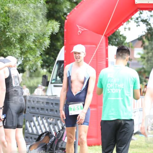 21.06.2026 - 29. Vierlanden-Triathlon Andreas Tolksdorf http://msf.ph/oto/9891244 21.06.2026 13:20:17 Ziel 709, 751, 709, 751 meine-sportfotos.de