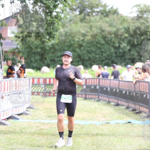 21.06.2026 - 29. Vierlanden-Triathlon Andreas Tolksdorf http://msf.ph/oto/9891261 21.06.2026 13:20:30 Ziel 709, 709 meine-sportfotos.de