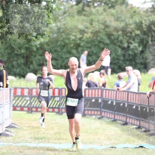 21.06.2026 - 29. Vierlanden-Triathlon Andreas Tolksdorf http://msf.ph/oto/9891278 21.06.2026 13:20:52 Ziel 802, 876, 802, 876 meine-sportfotos.de